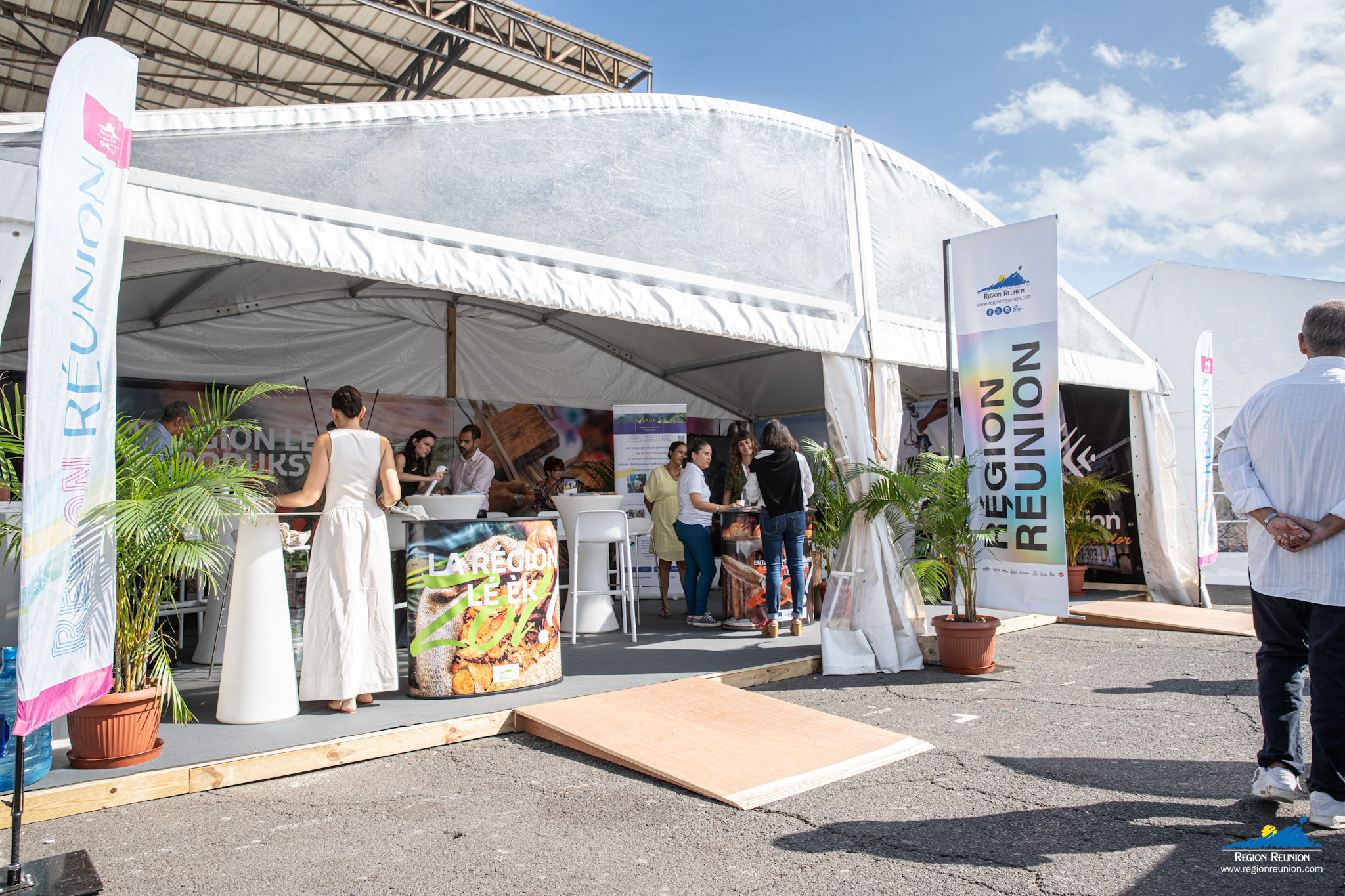2025-09-11_mois_de_la_formation_inauguration_salon_nou_le_local-expobat_presidente_web_1_sur_20_.jpg